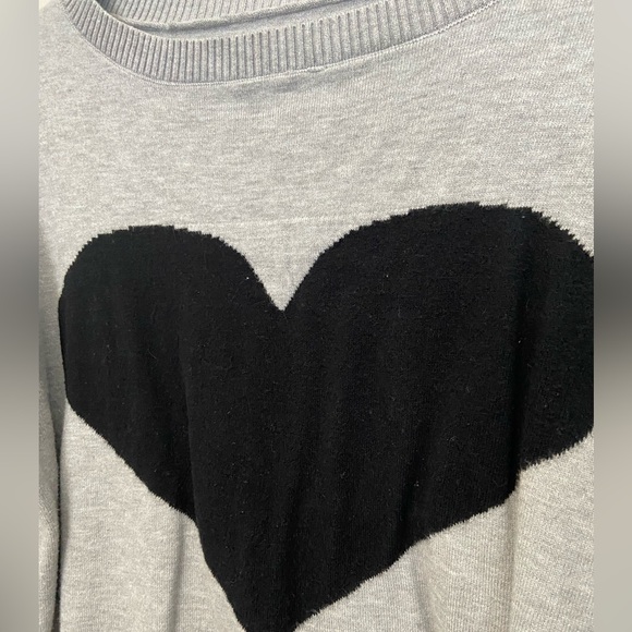 Grey Boxy Fit Sweater with Heart - Picture 2 of 4